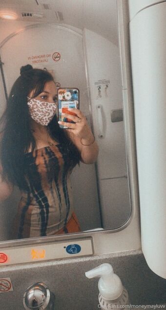 moneymayluvv Nakenläckor OnlyFans Foto 8
