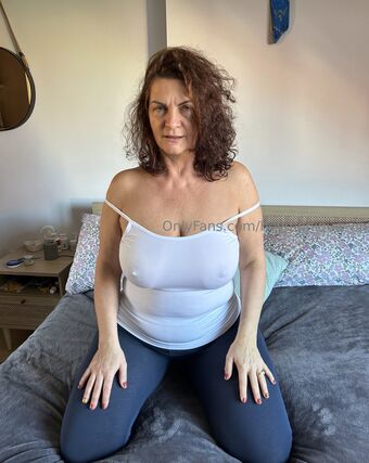 Monique Nakenläckor OnlyFans Foto 61