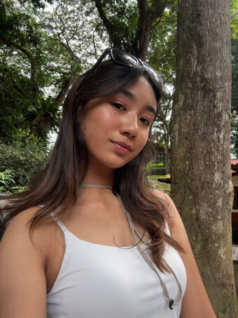 Moon Blitz Asmr Nakenläckor OnlyFans Foto 33