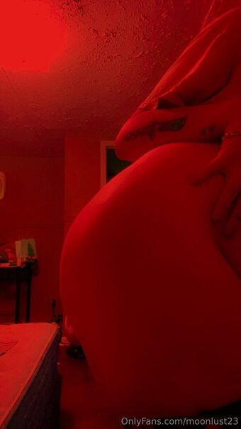 moonlust23 Nakenläckor OnlyFans Foto 24