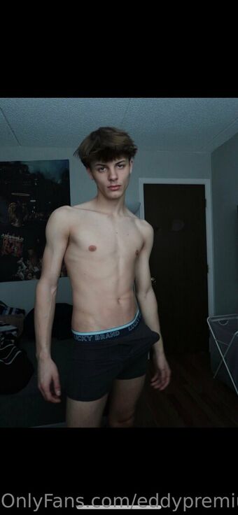 moreeddy Nakenläckor OnlyFans Foto 17