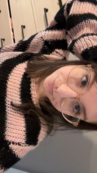 Morgee Nakenläckor OnlyFans Foto 18