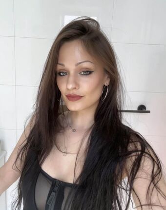 mornings0da Nakenläckor OnlyFans Foto 1