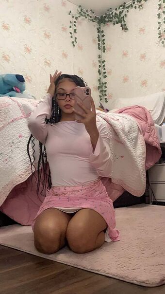 Mostly.mayaa Nakenläckor OnlyFans Foto 13
