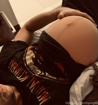 mpreg88 Nakenläckor OnlyFans Foto 3