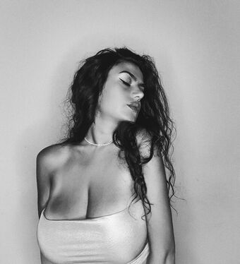 Mrs. Prim Nakenläckor OnlyFans Foto 93