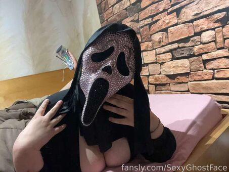 Ms. Cherry Nakenläckor OnlyFans Foto 19