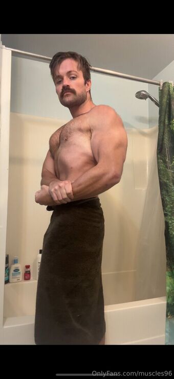 muscles96 Nakenläckor OnlyFans Foto 2