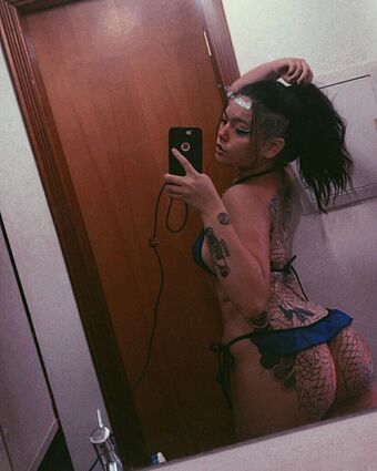 Mxrayama Nakenläckor OnlyFans Foto 8
