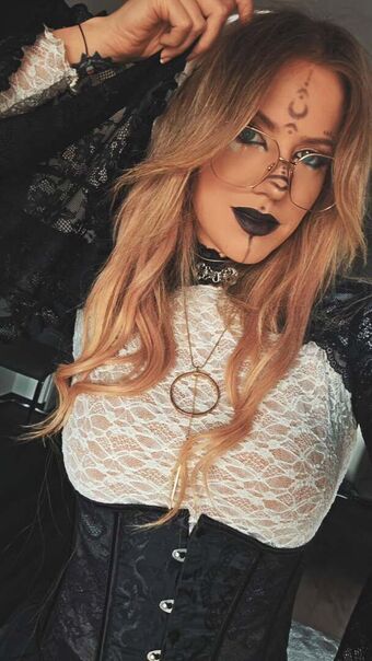 Naguura Nakenläckor OnlyFans Foto 23