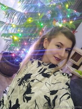 naomite Nakenläckor OnlyFans Foto 19