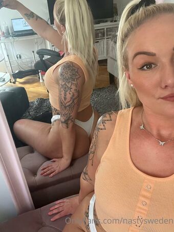 nastysweden Nakenläckor OnlyFans Foto 11