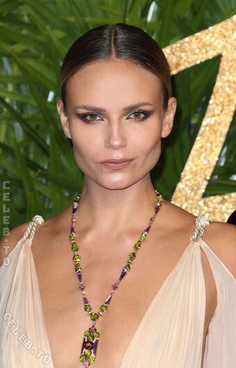 Natasha Poly Nakenläckor OnlyFans Foto 71