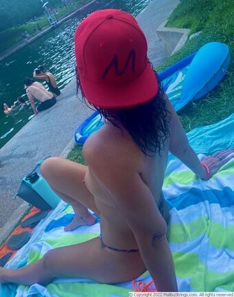 Nauttimermaid Nakenläckor OnlyFans Foto 9