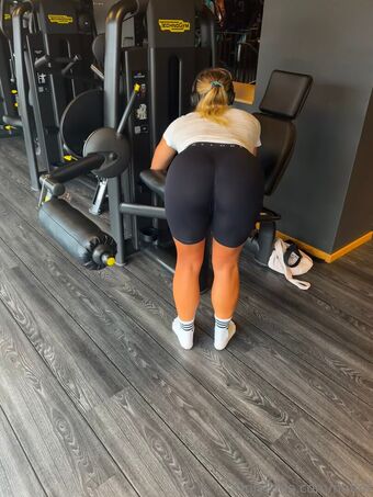 neffof Nakenläckor OnlyFans Foto 14