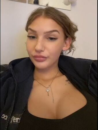 nelldelli Nakenläckor OnlyFans Foto 12