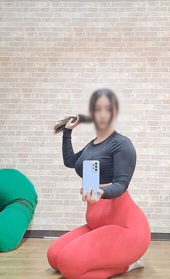 Nene_booty