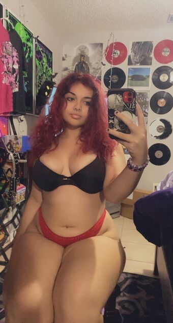 Nessahvert Nakenläckor OnlyFans Foto 7