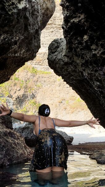 Ni Made Rusmi Nakenläckor OnlyFans Foto 6