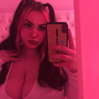 Nikki Nakenläckor OnlyFans Foto 85