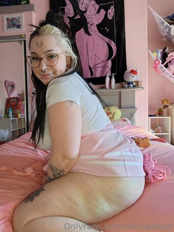 Nikkiwellsof Nakenläckor OnlyFans Foto 6