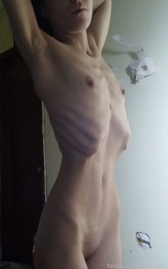 Nikknack Nakenläckor OnlyFans Foto 8
