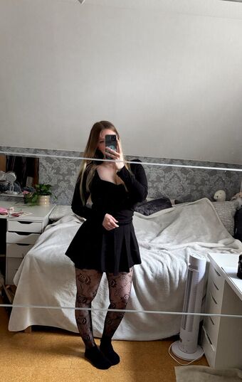 _nineer Nakenläckor OnlyFans Foto 39