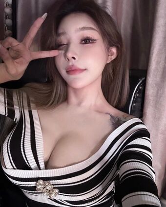 nisixixixi Nakenläckor OnlyFans Foto 94