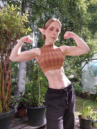 Nooramorph Nakenläckor OnlyFans Foto 6