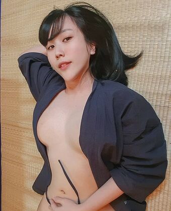 Nostaljia Green Nakenläckor OnlyFans Foto 22