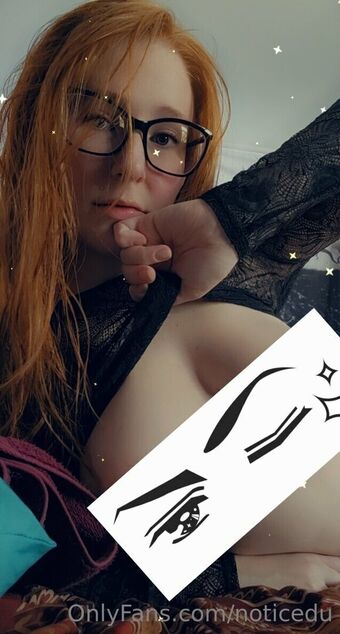 noticedu Nakenläckor OnlyFans Foto 6