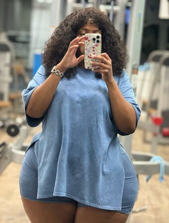 NotSoThick Nakenläckor OnlyFans Foto 15