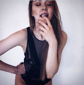 Nott__ Nakenläckor OnlyFans Foto 4