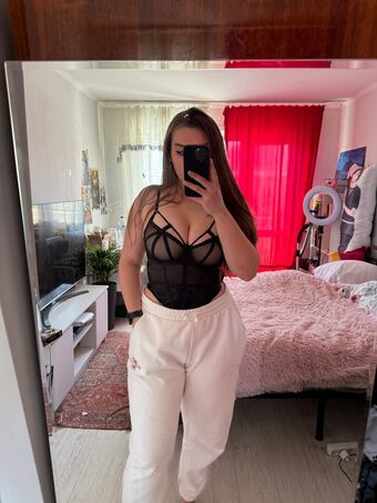 Npmted Nakenläckor OnlyFans Foto 8