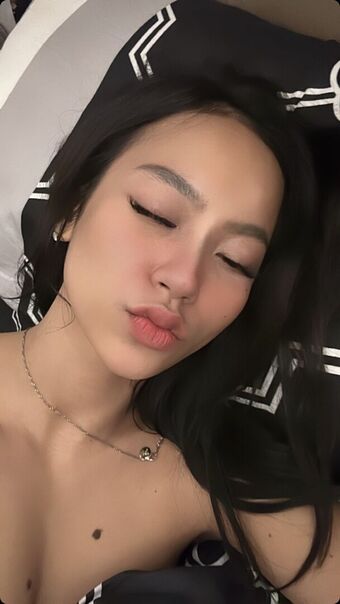 Nurlynnazureen Nakenläckor OnlyFans Foto 50