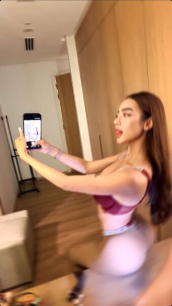 Nurlynnazureen Nakenläckor OnlyFans Foto 57