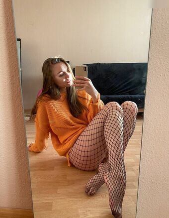 Nutsi Nakenläckor OnlyFans Foto 16