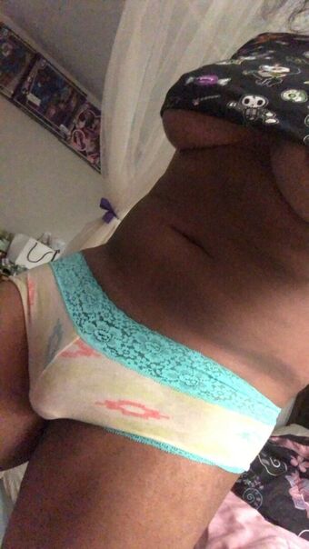 Nyla Rose Nakenläckor OnlyFans Foto 131