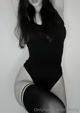 nynicky Nakenläckor OnlyFans Foto 15