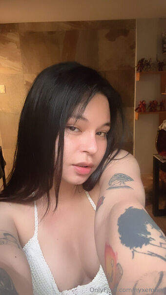 nyxember Nakenläckor OnlyFans Foto 12