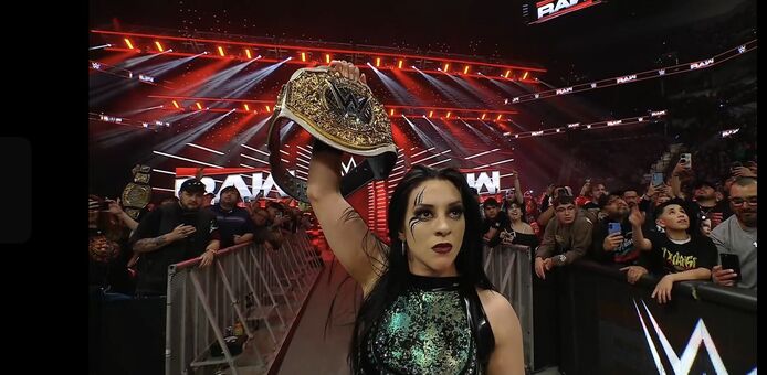 Nyybaybie Bambi Nakenläckor OnlyFans Foto 310