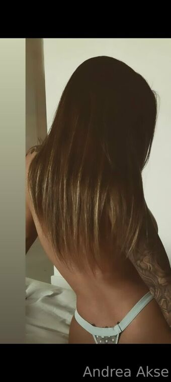ohihello Nakenläckor OnlyFans Foto 7
