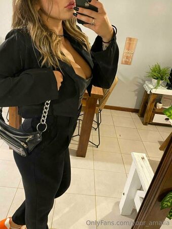 omalia Nakenläckor OnlyFans Foto 10