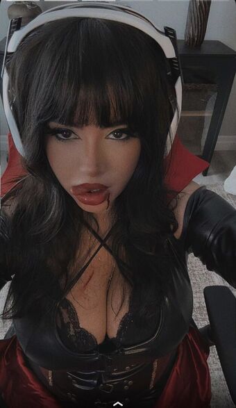 OMGLove Nakenläckor OnlyFans Foto 31