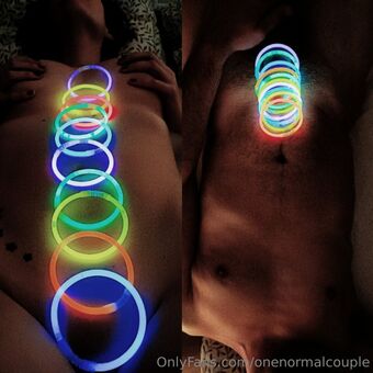 onenormalcouple Nakenläckor OnlyFans Foto 40