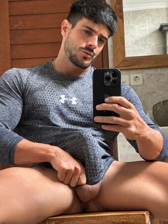 only666 Nakenläckor OnlyFans Foto 3