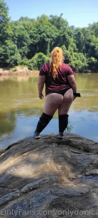 onlydanicali Nakenläckor OnlyFans Foto 26