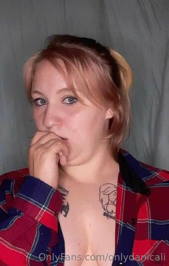 onlydanicali Nakenläckor OnlyFans Foto 30