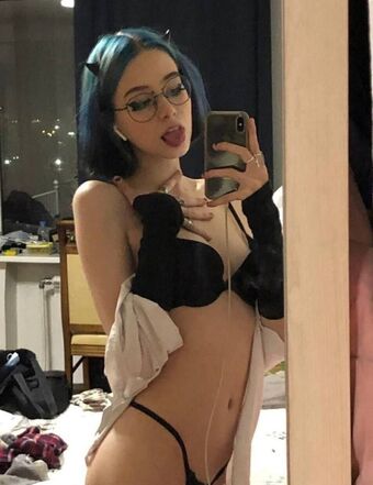 Opshi Nakenläckor OnlyFans Foto 4