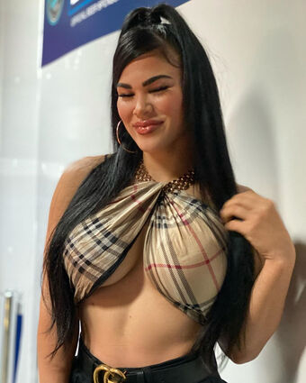 Ostovich Nakenläckor OnlyFans Foto 23